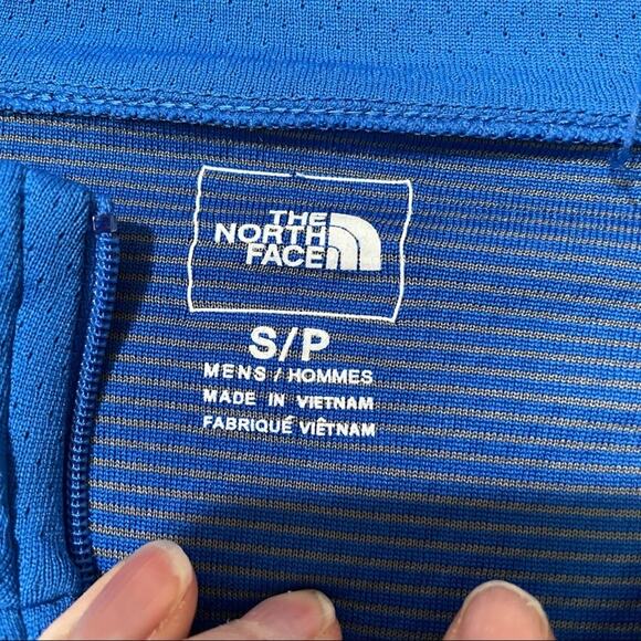 The North Face Blue Mens Quarter Zip Pullover Sweater S Long Sleeve Base Layer - Picture 2 of 7